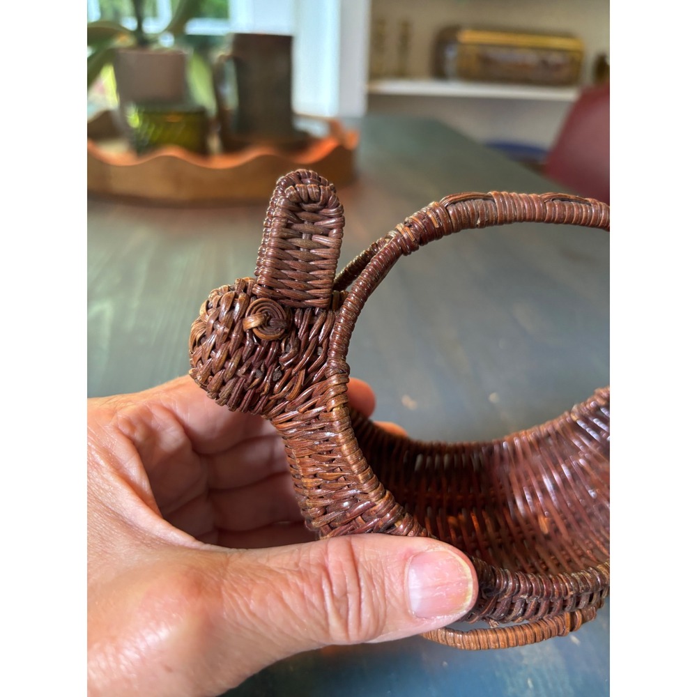 Vintage Miniature Wicker Bunny Basket Dark Brown Woven Rattan Easter Decor 5 in - Picture 6 of 9